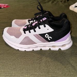 On Cloud Cloudrunners